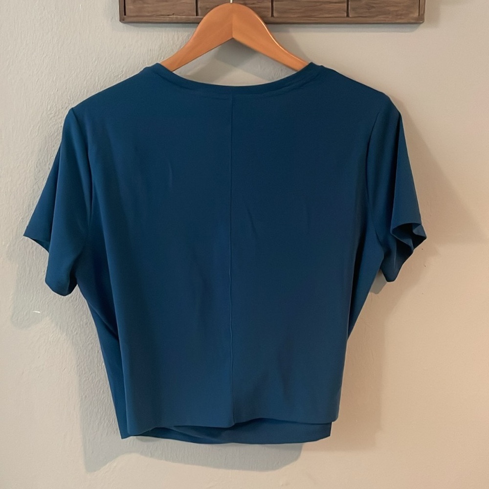 Nike One Lux Dri Fit Crop Top size L - Picture 3 of 4